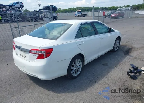 2013 Toyota Camry Xle z USA, uszkodzony, nr VIN 4T4BF1FK6DR314919